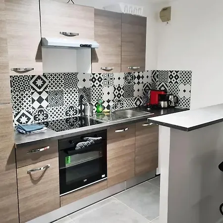 Le Jules Val - Cosy En + Parking + Wi-fi Apartment